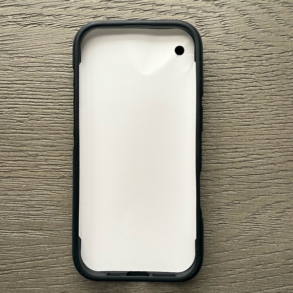 iPhone 16 Pro Brand New; MagSafe full coverage case - Picture 4 of 4